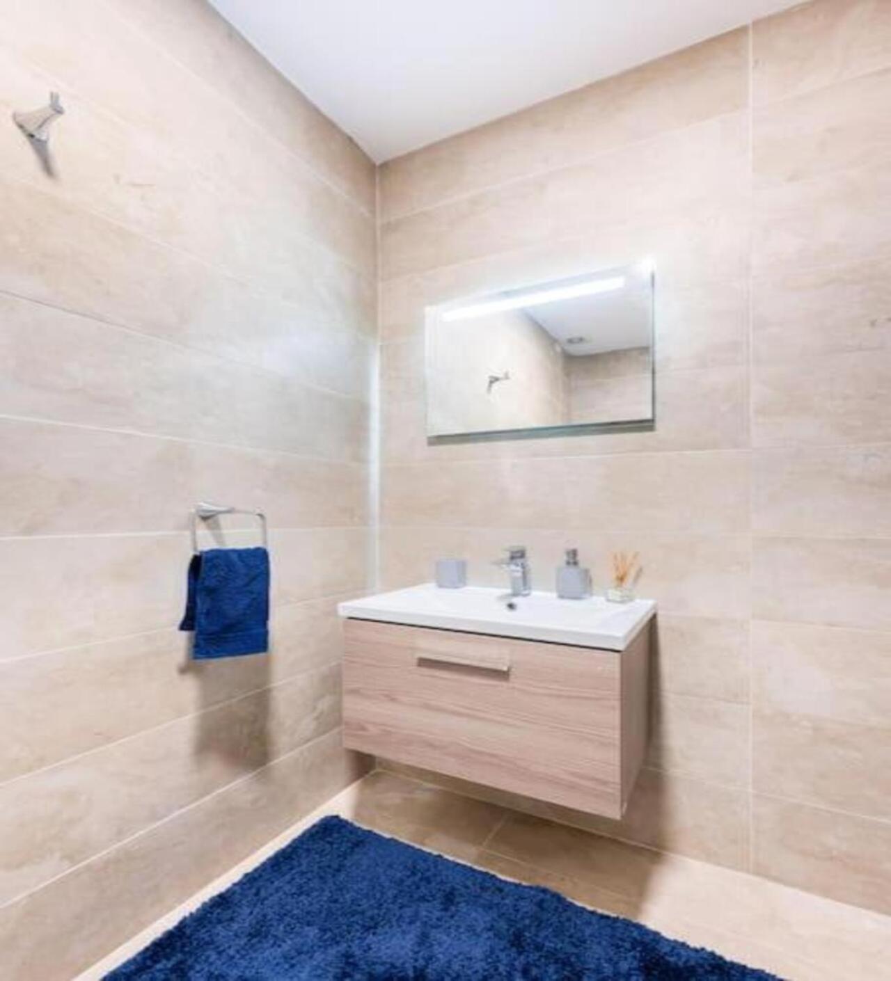 Sea View Luxury Apartment Brand New In Valletta Exterior photo